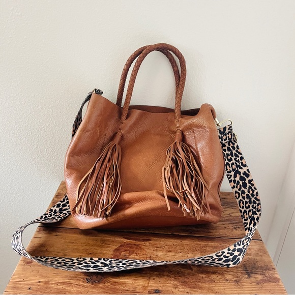 Madewell The Tasseled Bucket Bag Leather Purse Plus Leopard Print Strap - Picture 4 of 9